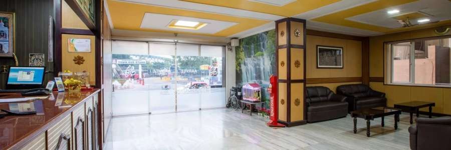 Sri Aarvee Hotels's cover image